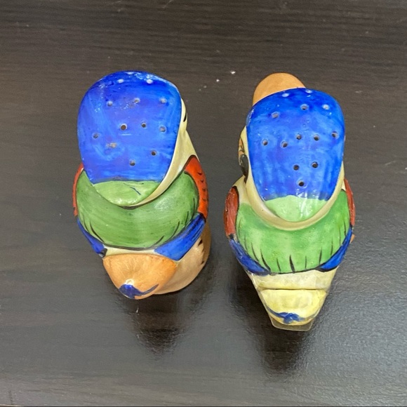Vintage Toucan Bird Ceramic Salt & Pepper Shaker Set - Picture 4 of 13